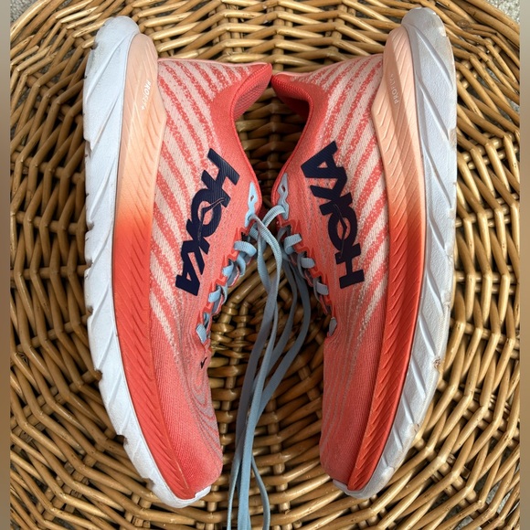 HOKA One One Mach 5 Running Sneakers in Camellia Peach Colorway Size 7.5 - Picture 5 of 9